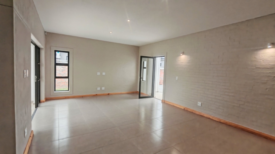 3 Bedroom Property for Sale in Highlands Western Cape